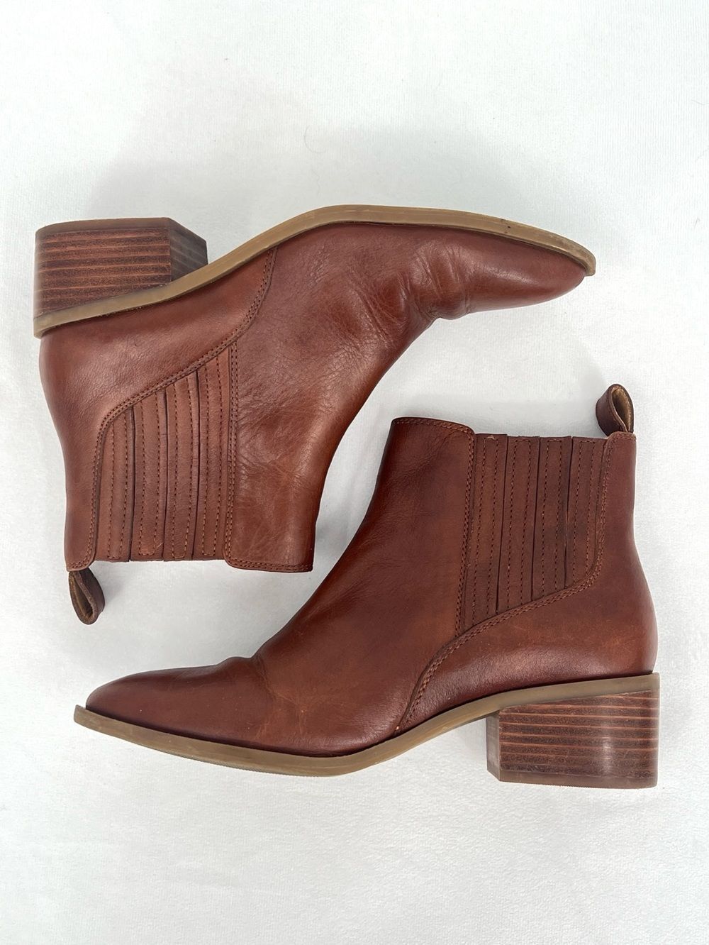 Crown Vintage Tolana2 Brown Leather Block Heel Chelsea Ankle Boots Booties 7.5 - Picture 3 of 9